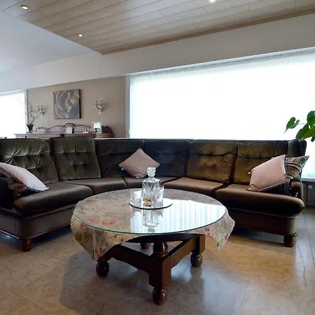 Spacious In With A Garden *